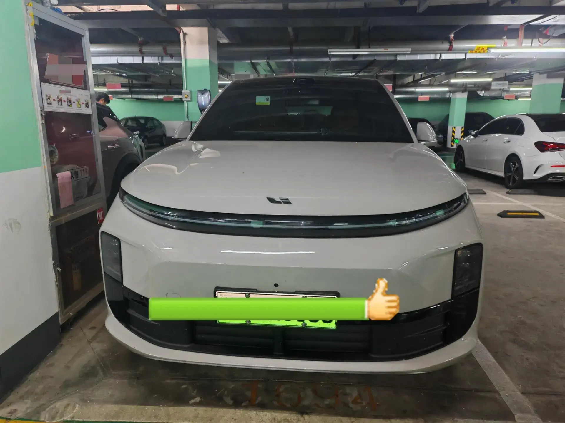 2025 LI L6 thumbnail 2