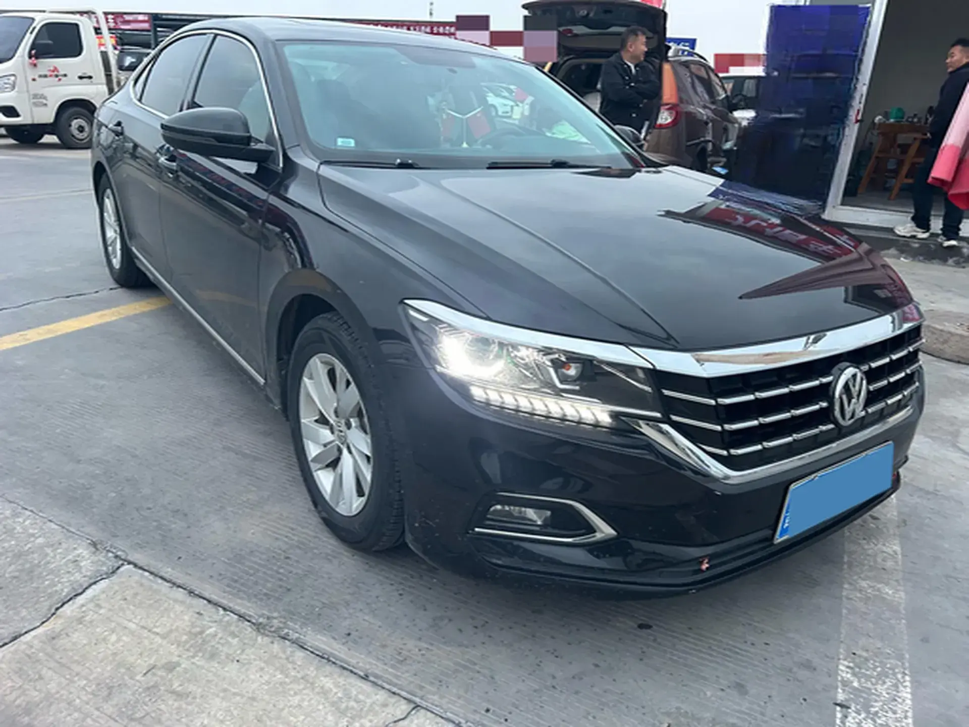 2019 VOLKSWAGEN PASSAT thumbnail 2