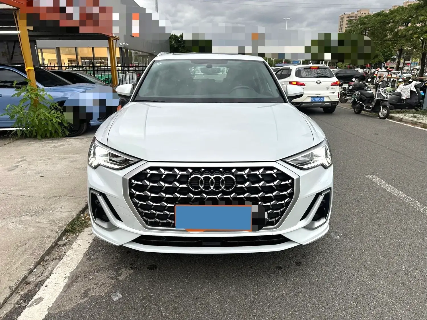 2024 AUDI Q2L thumbnail 2