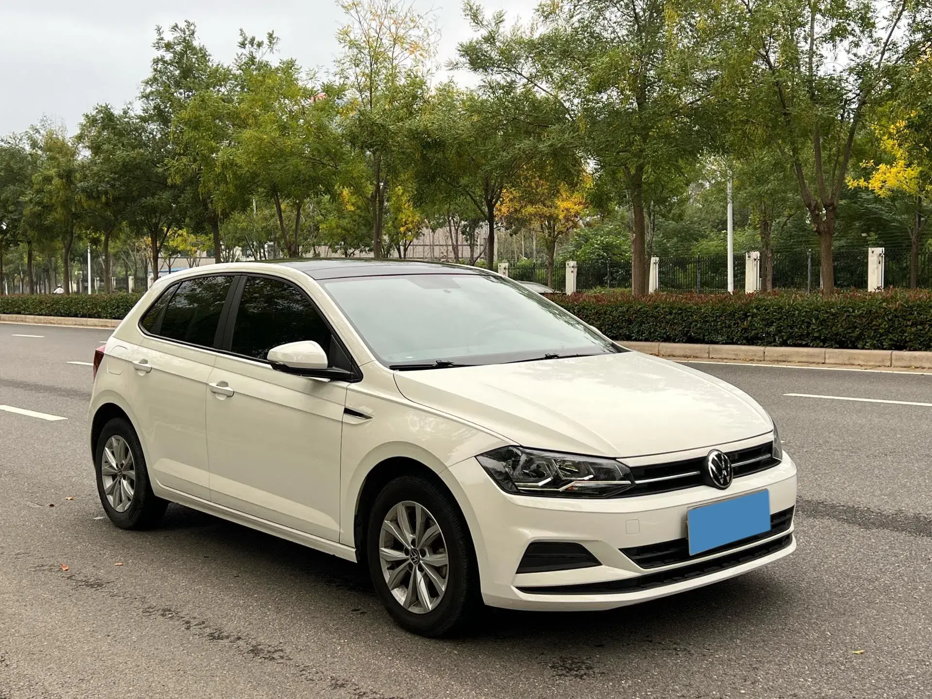 2023 VOLKSWAGEN POLO thumbnail 3