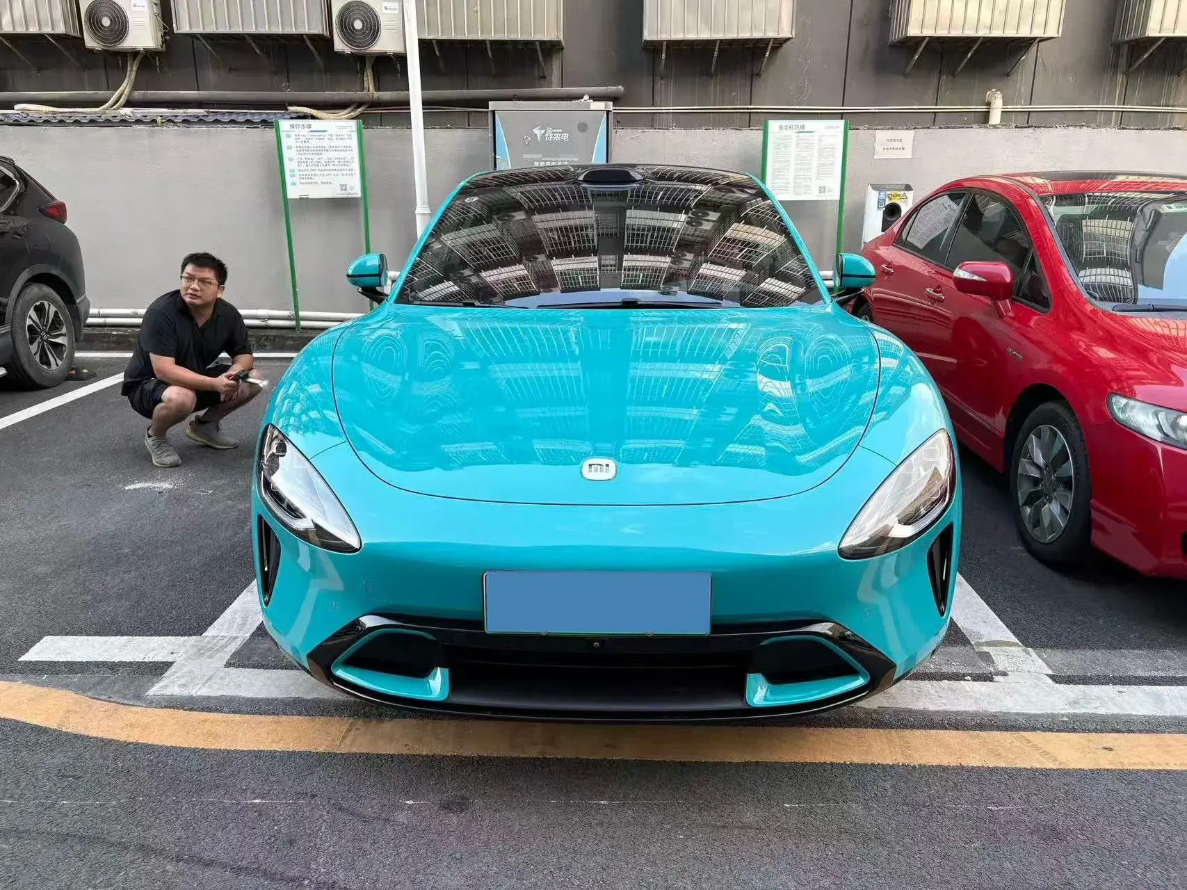 2024 MI SU7 thumbnail 3