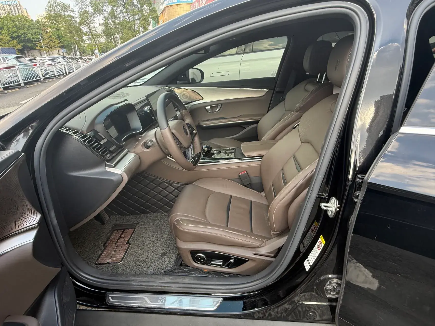 2020 BYD HAN thumbnail 2