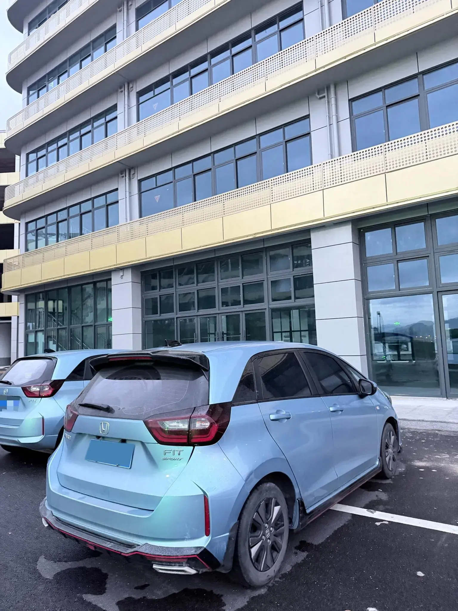 2022 HONDA FIT thumbnail 3