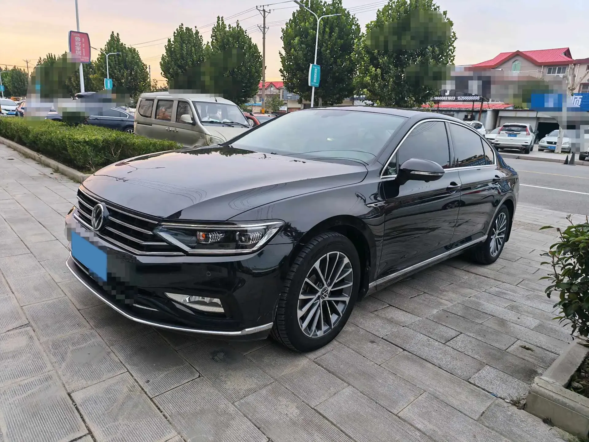 2020 VOLKSWAGEN MAGOTAN view 1