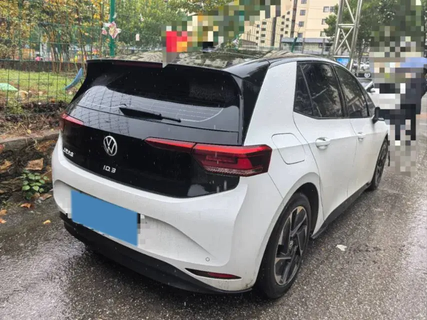 2024 VOLKSWAGEN ID.3 thumbnail 3