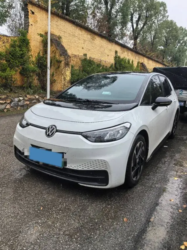 2024 VOLKSWAGEN ID.3 view 1