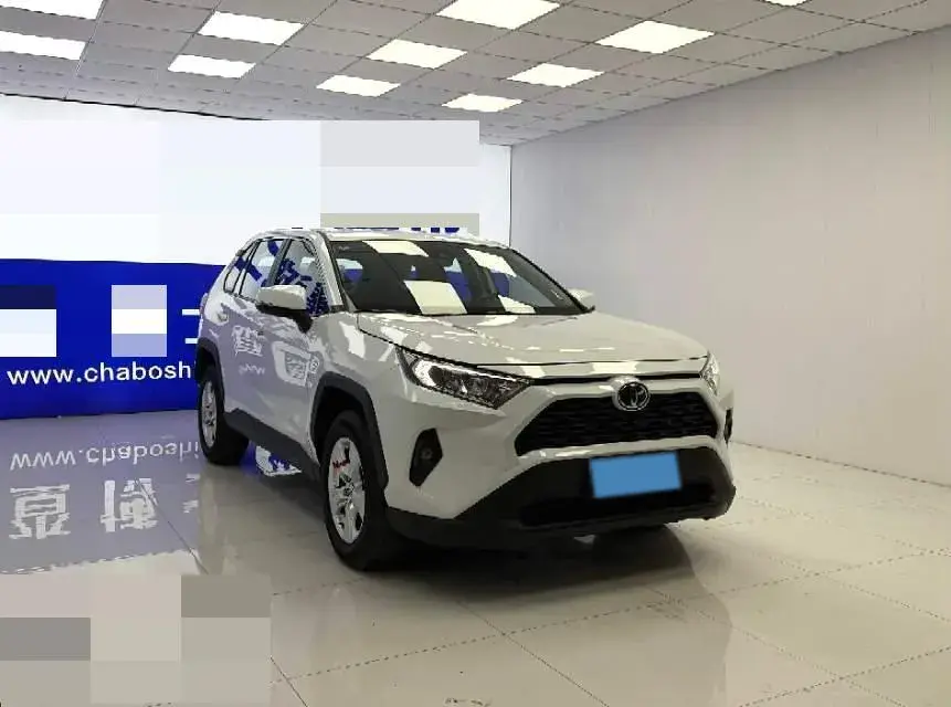 2024 TOYOTA RAV4 thumbnail 2