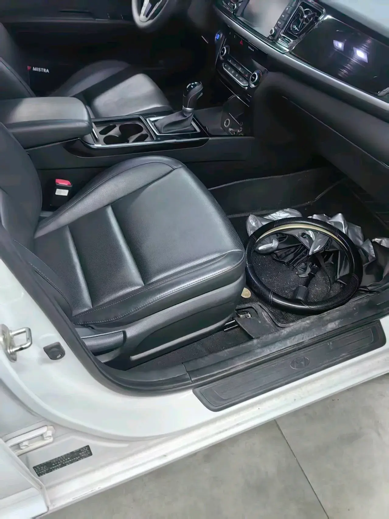 2019 HYUNDAI MISTRA thumbnail 4