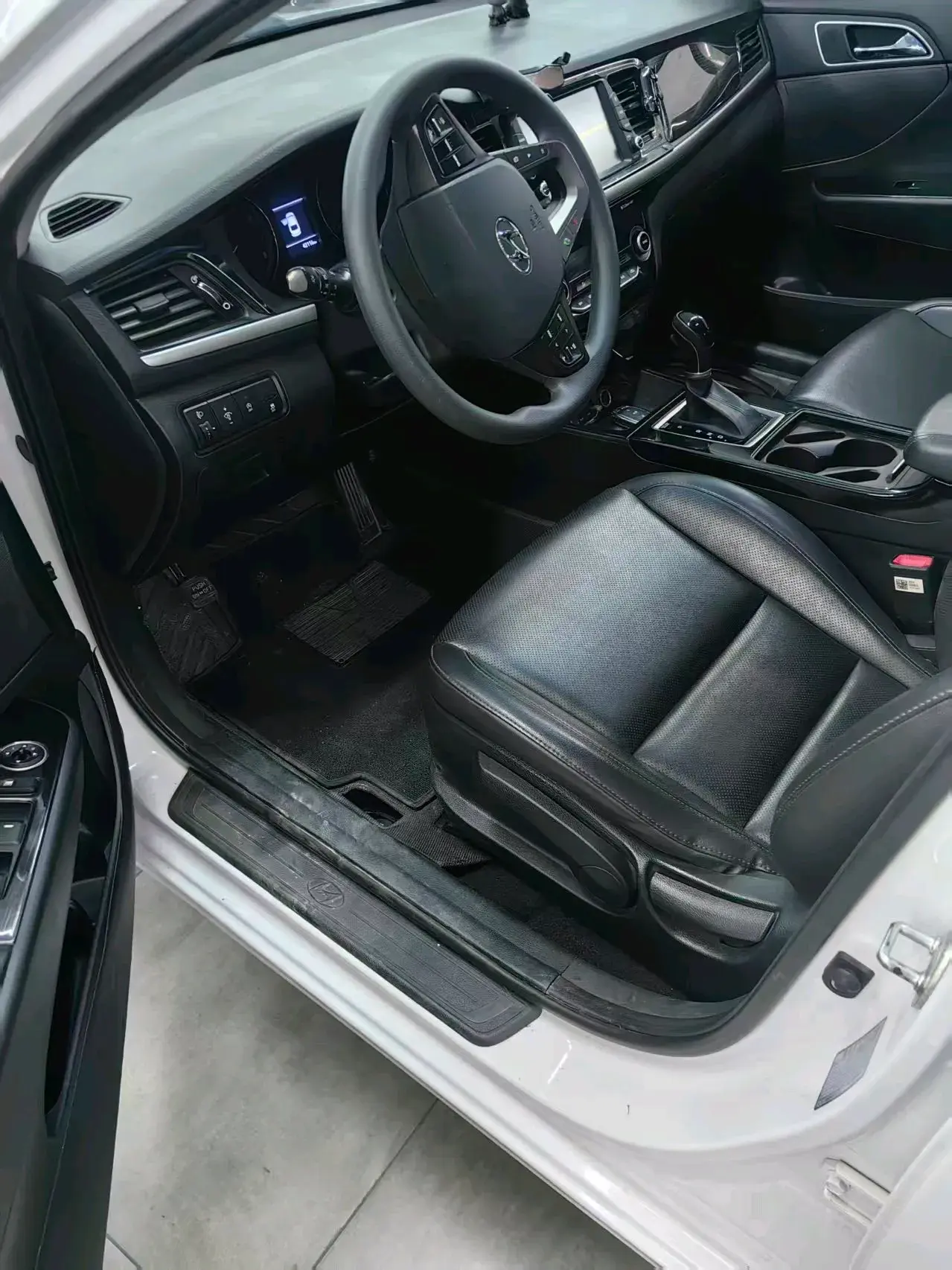 2019 HYUNDAI MISTRA thumbnail 3