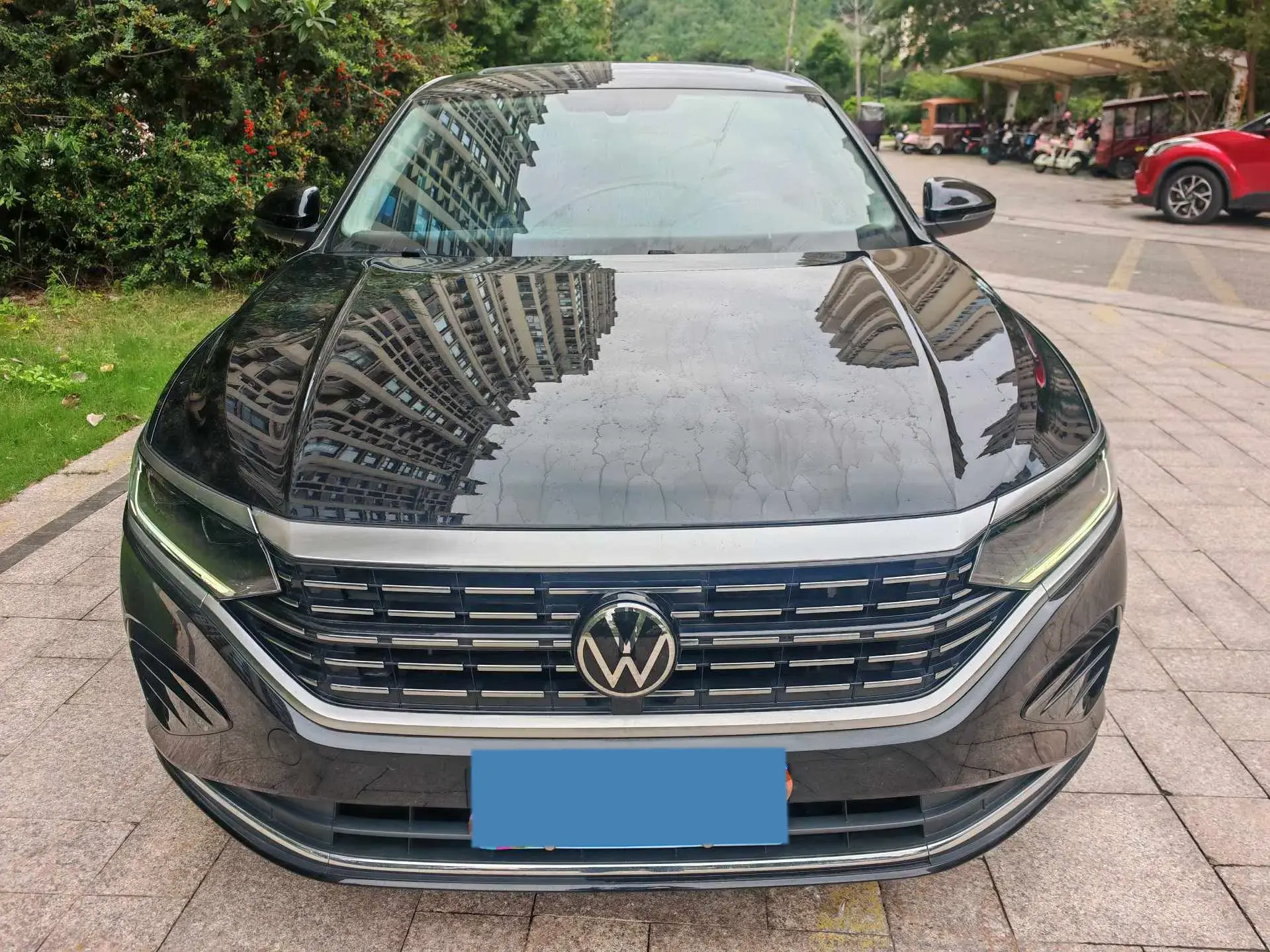 2023 VOLKSWAGEN PASSAT thumbnail 2
