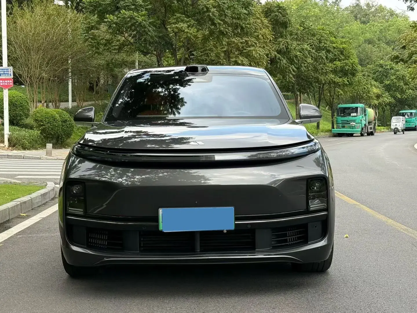 2023 LI L8 thumbnail 2