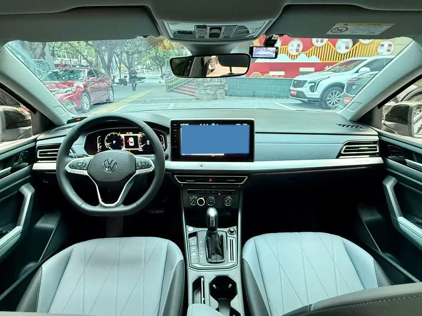 2024 VOLKSWAGEN LAVIDA thumbnail 3