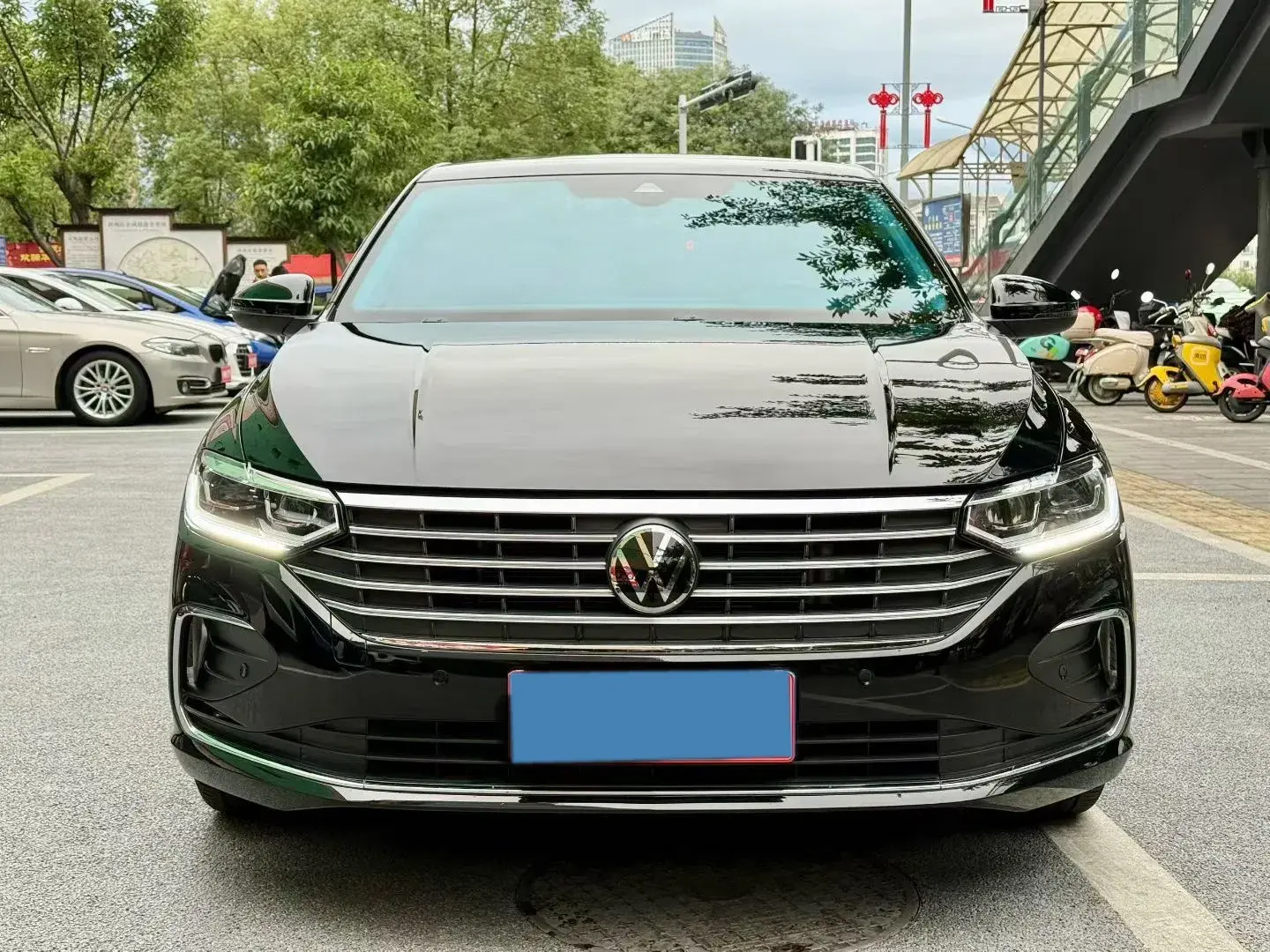 2024 VOLKSWAGEN LAVIDA thumbnail 2