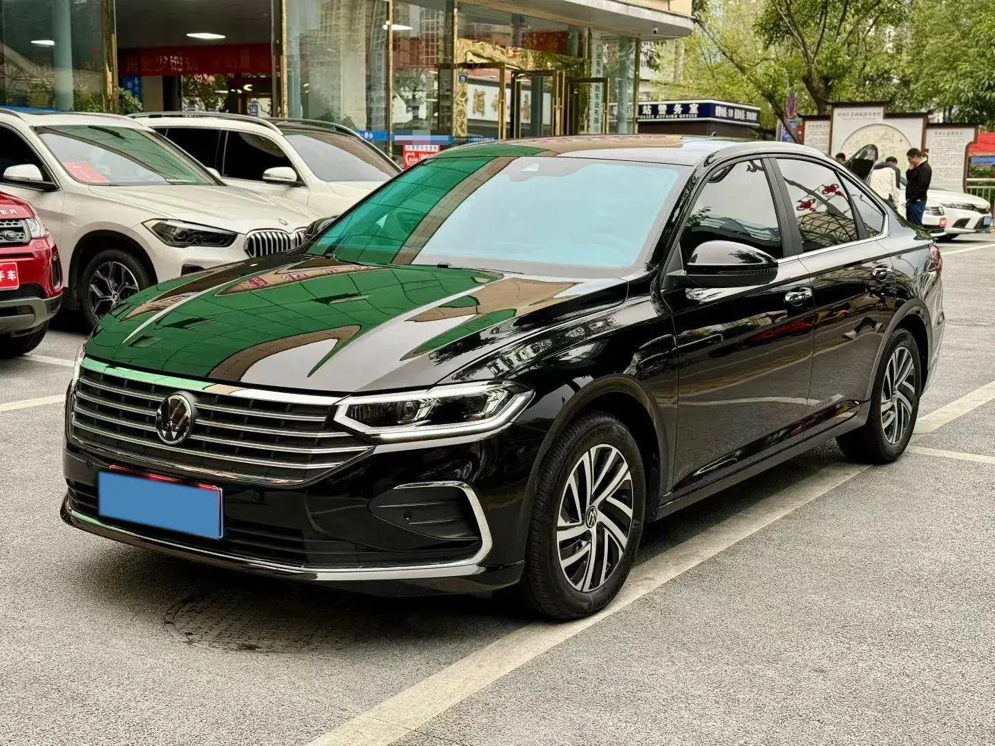 2024 VOLKSWAGEN LAVIDA view 1