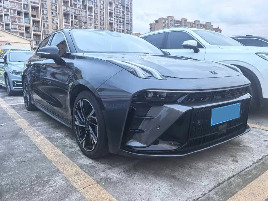 2023 LYNK&CO 03 thumbnail 2