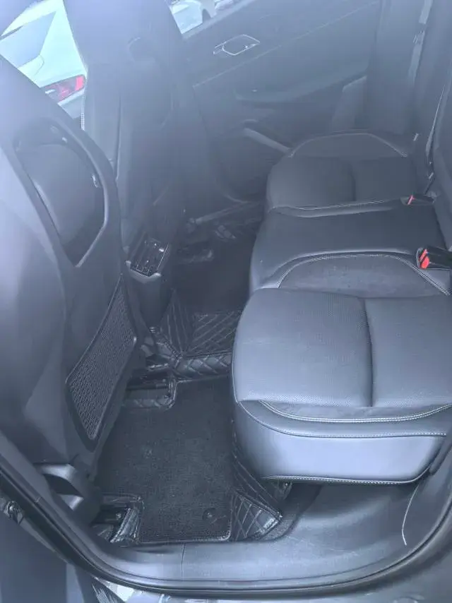 2023 LYNK&CO 03 thumbnail 3