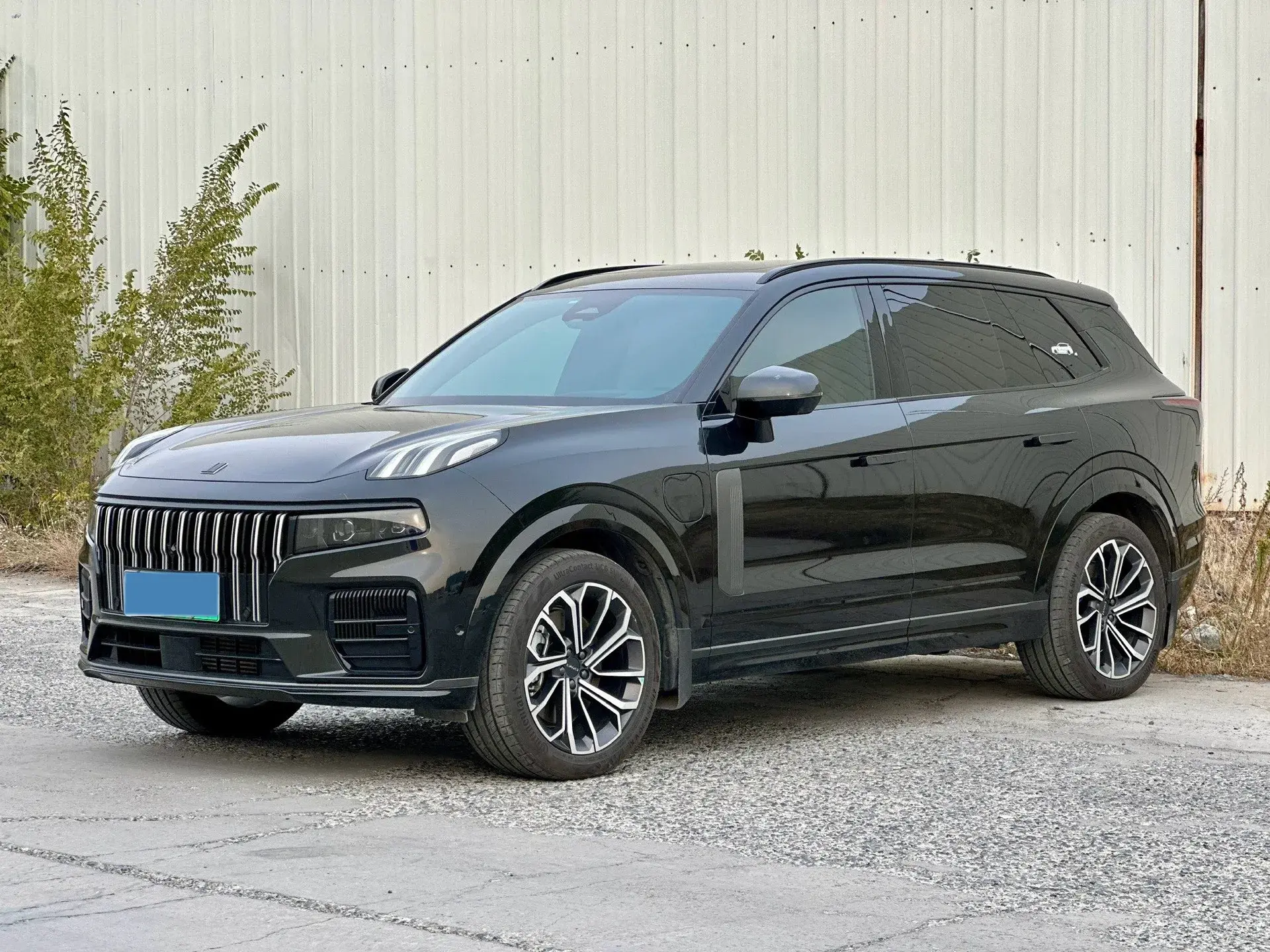 2023 LYNK&CO 09 view 1