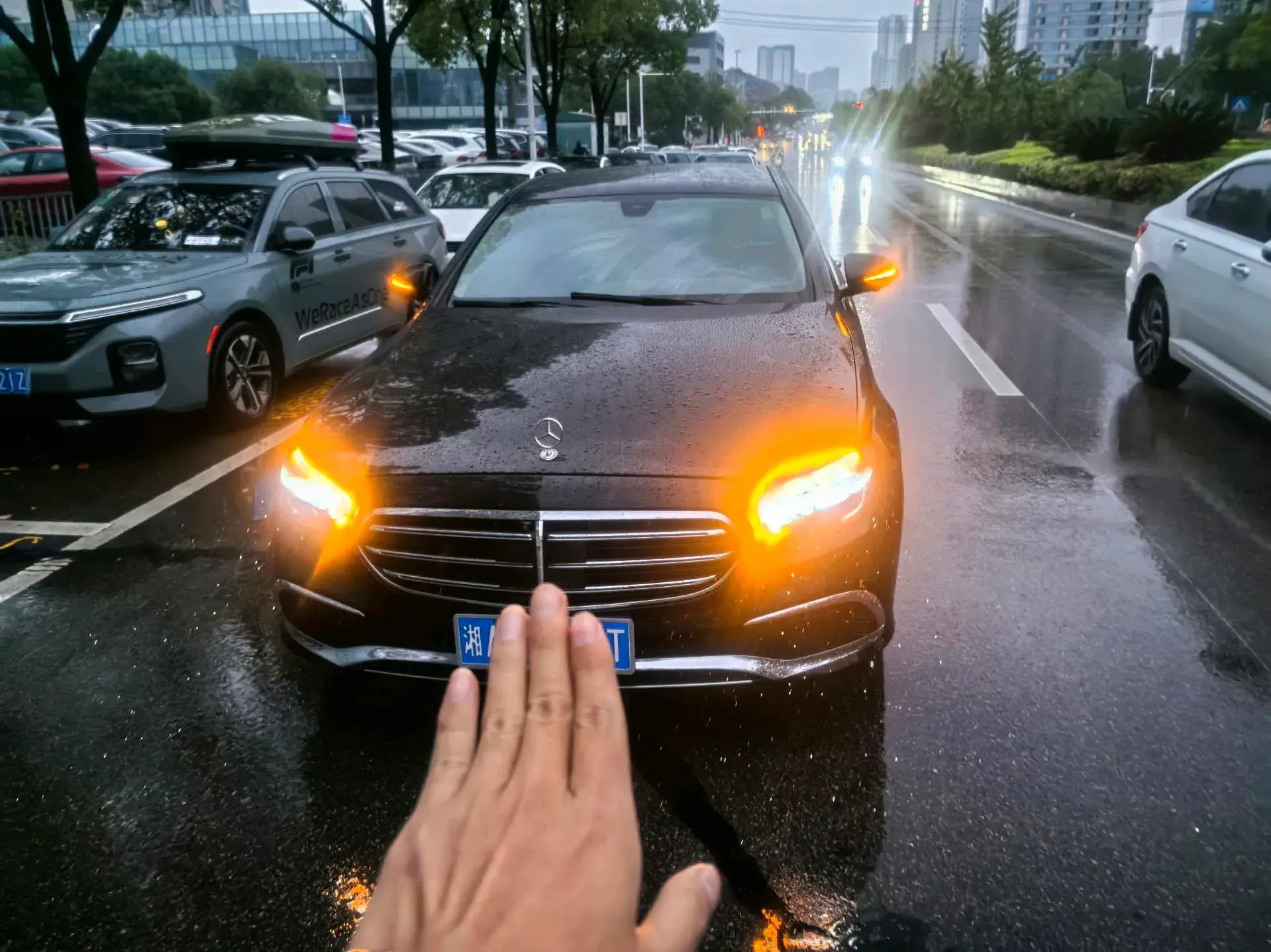 2023 MERCEDES-BENZ E thumbnail 2
