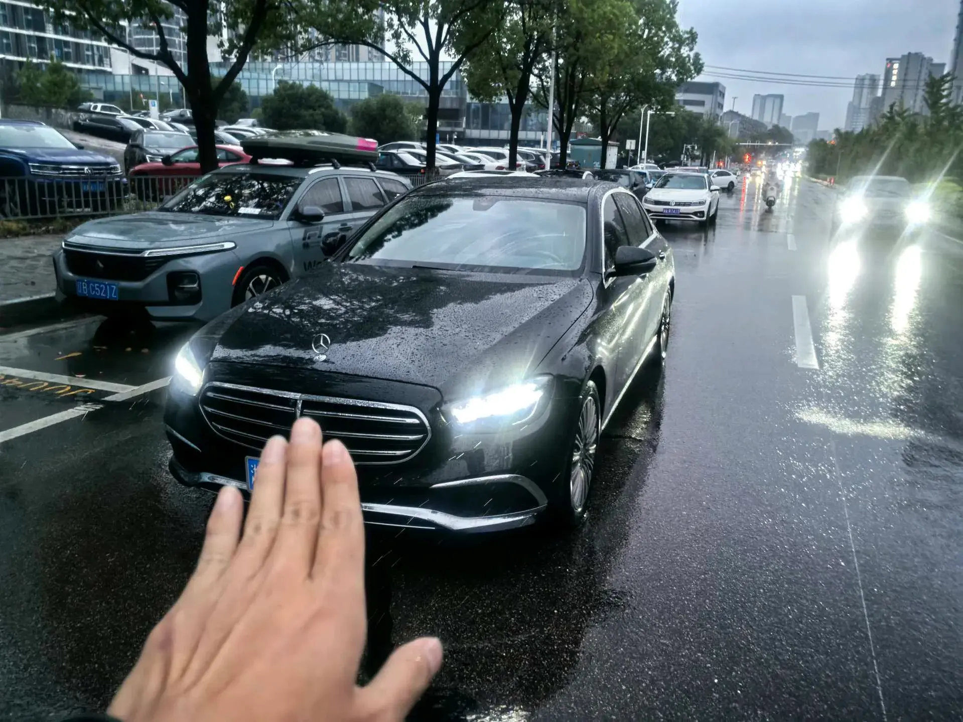 2023 MERCEDES-BENZ E view 1