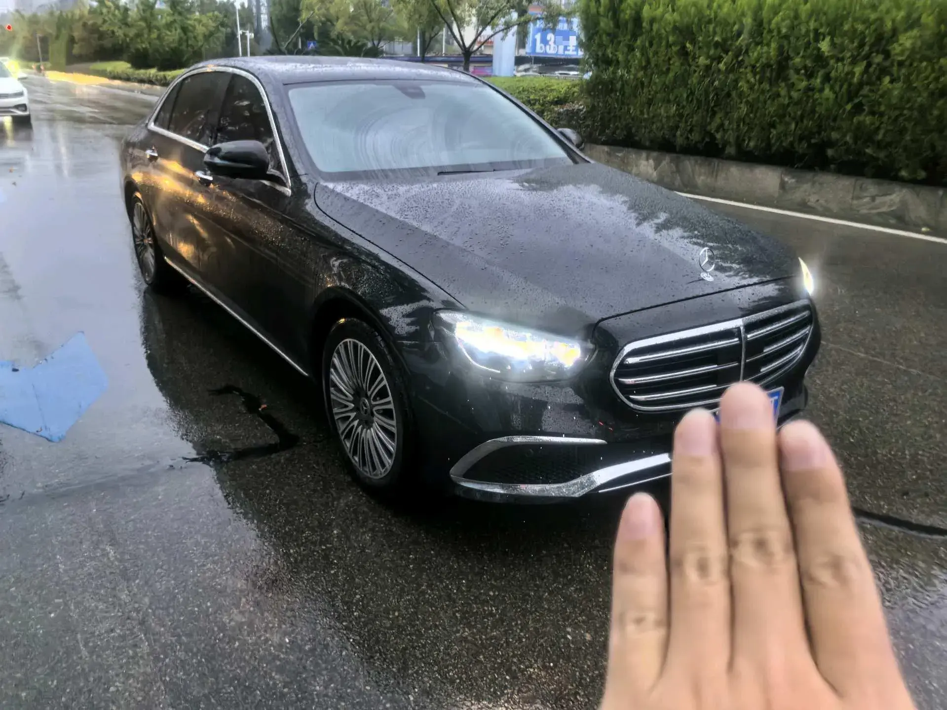 2023 MERCEDES-BENZ E thumbnail 3