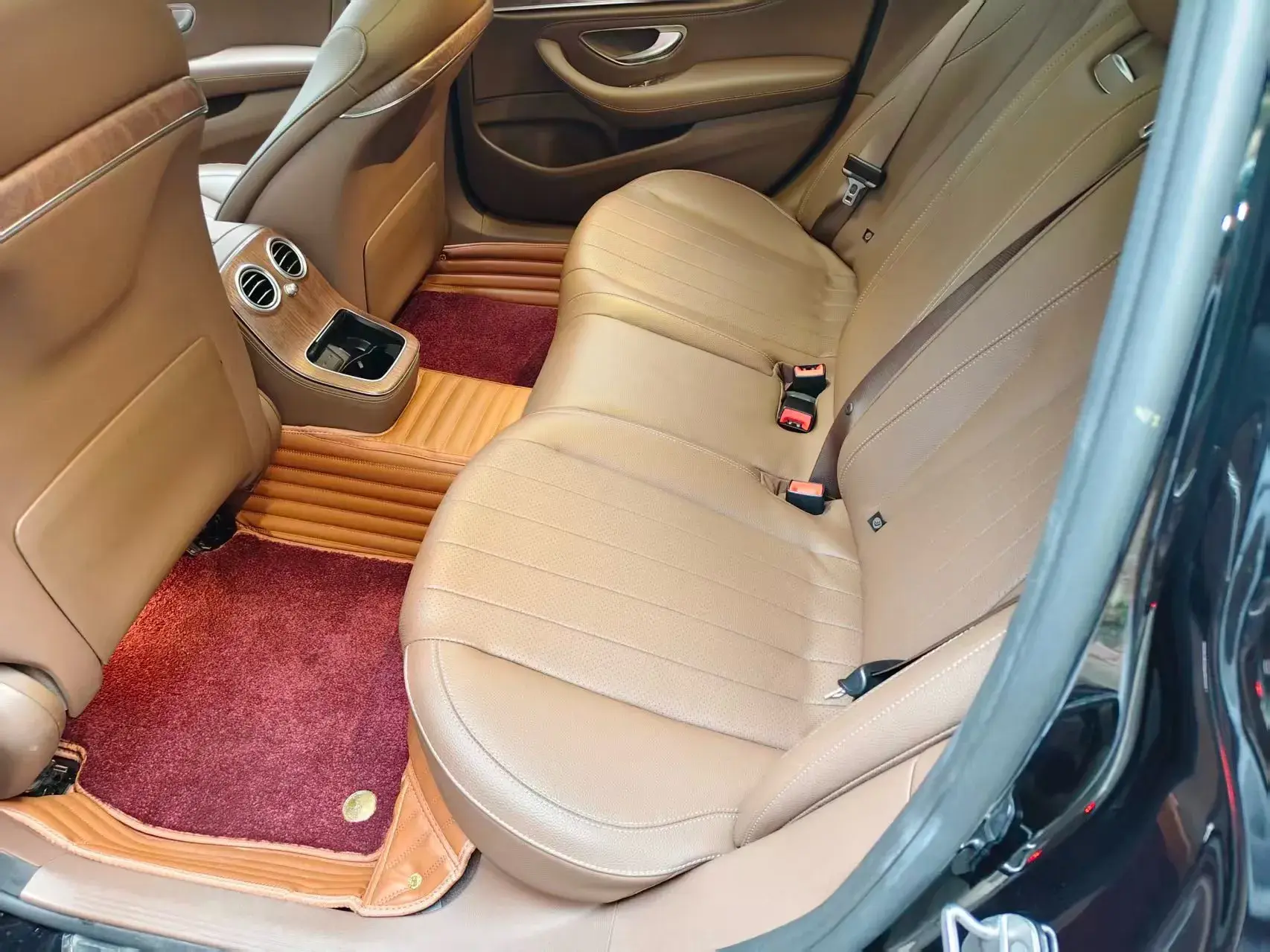 2023 MERCEDES-BENZ E thumbnail 4