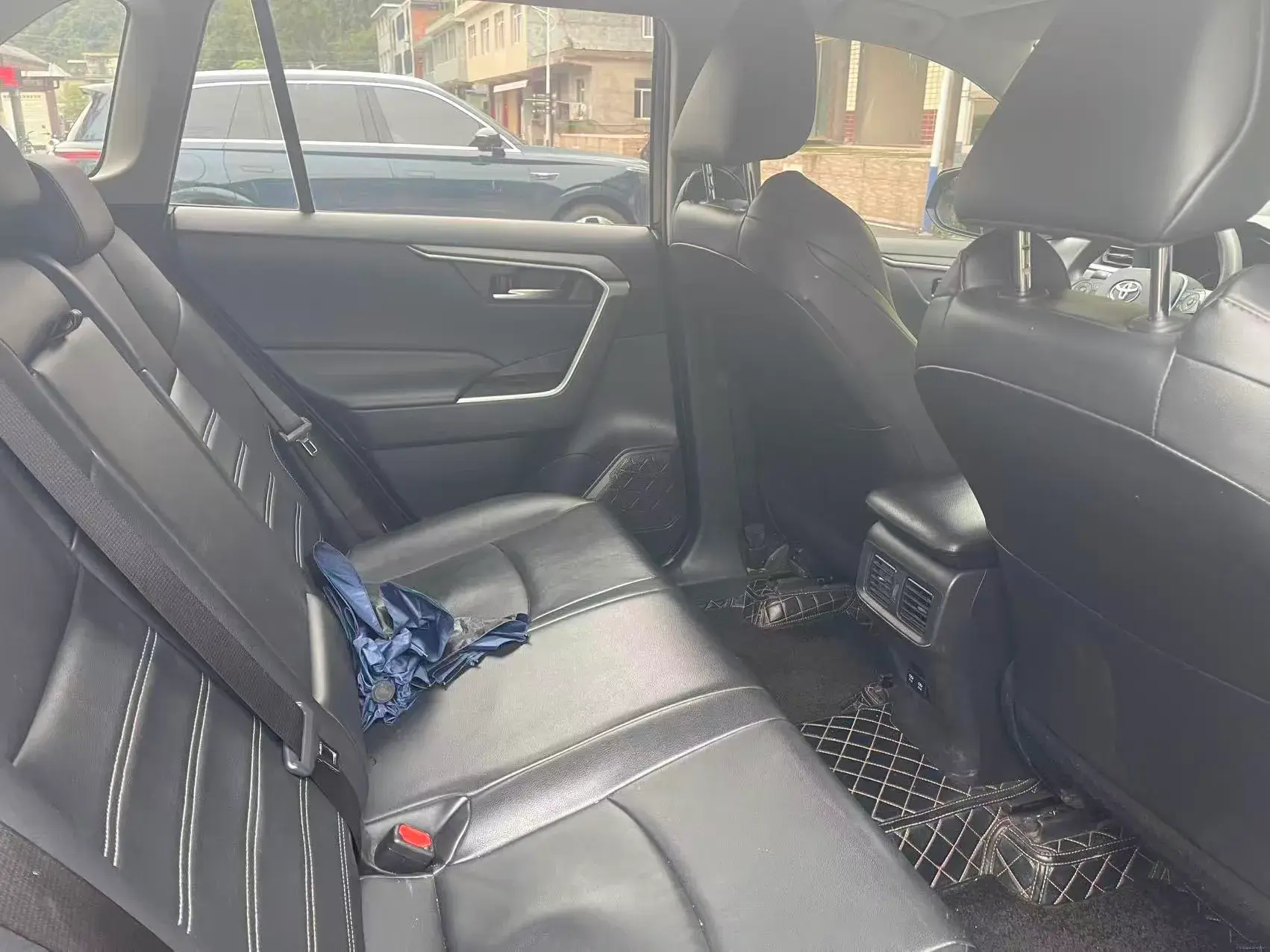 2021 TOYOTA WILDLANDER thumbnail 4