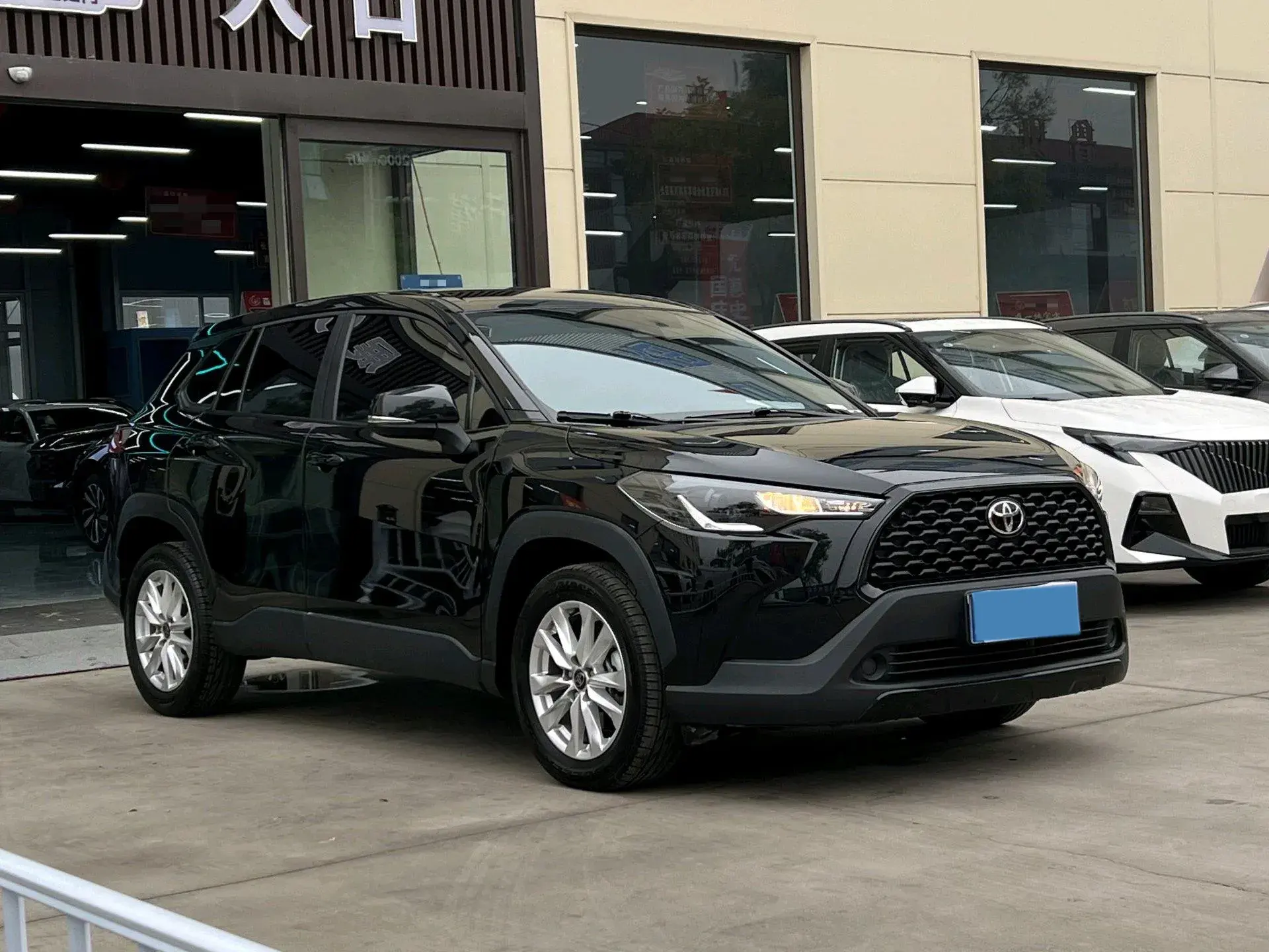 2024 TOYOTA COROLLA thumbnail 2