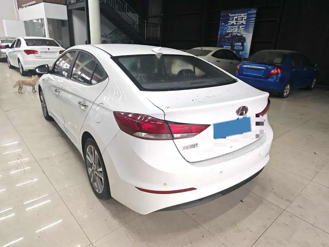 2016 HYUNDAI ELANTRA thumbnail 2