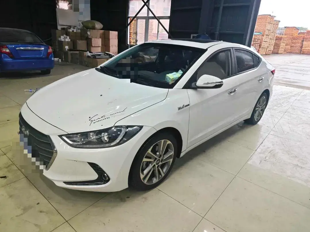 2016 HYUNDAI ELANTRA view 1