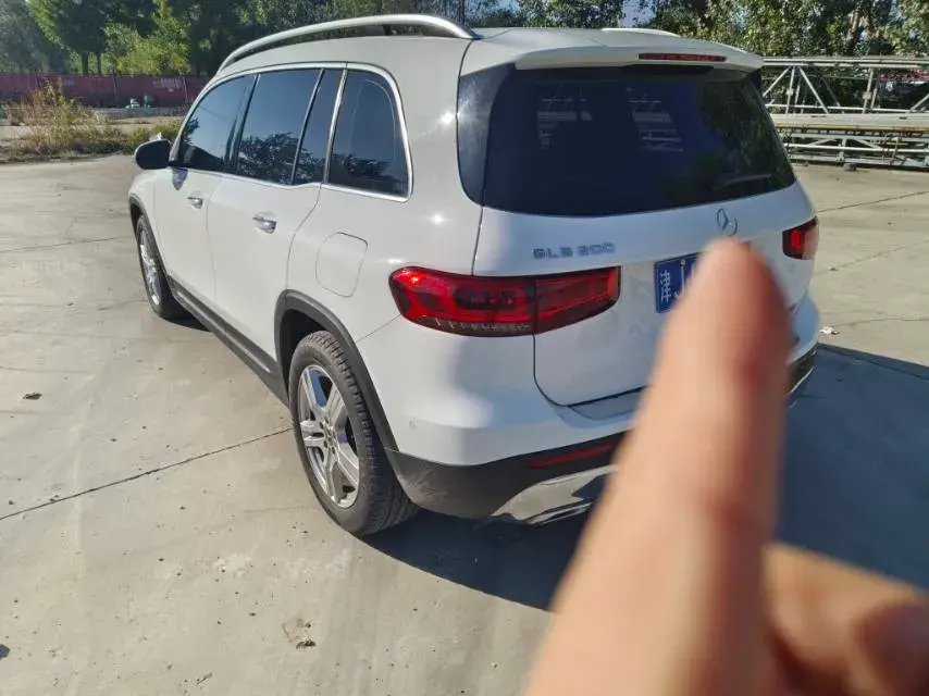 2021 MERCEDES-BENZ GLB thumbnail 3