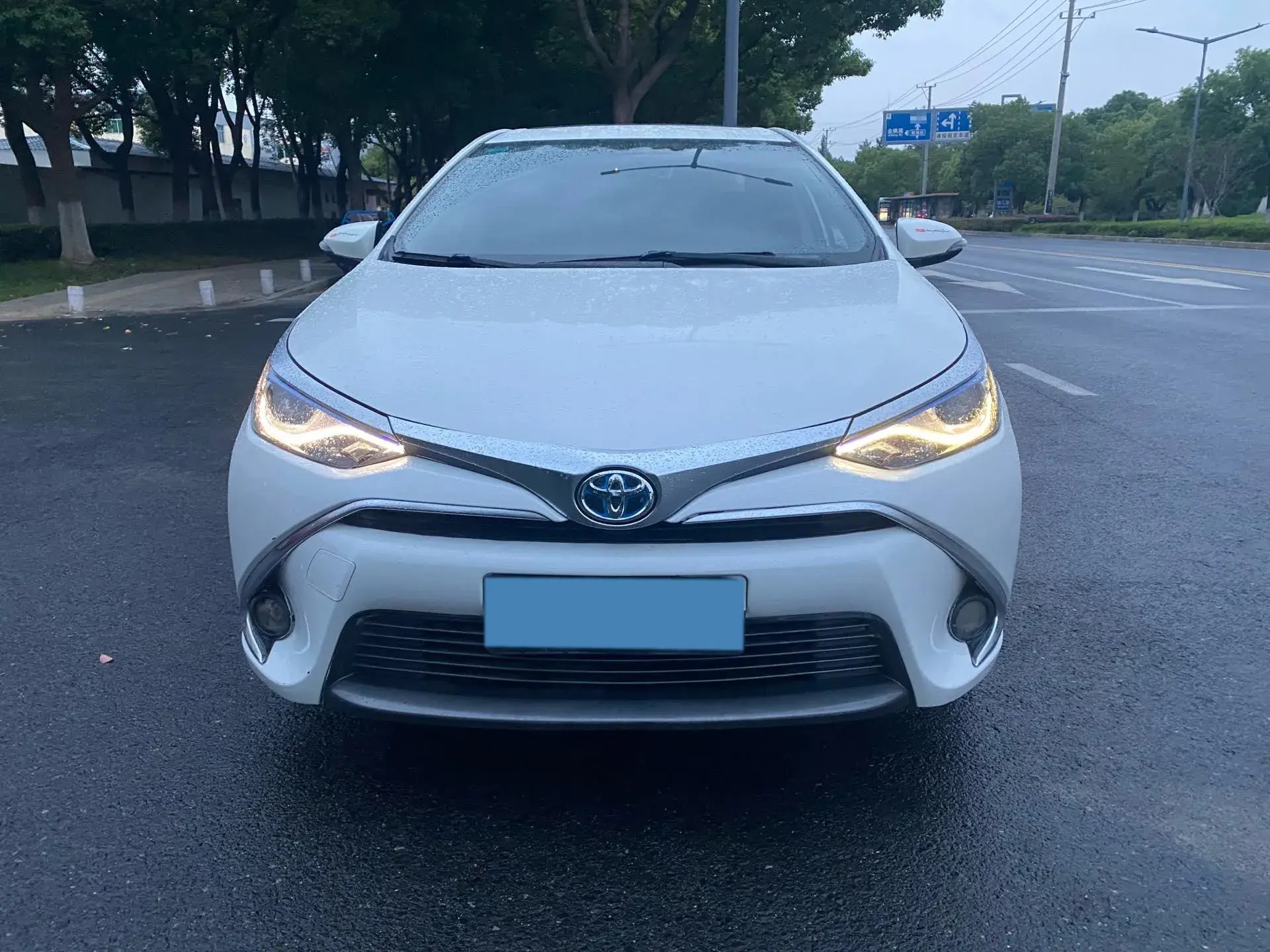 2017 TOYOTA LEVIN thumbnail 2