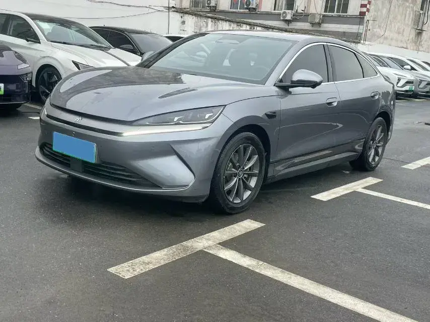 2025 BYD QINL view 1