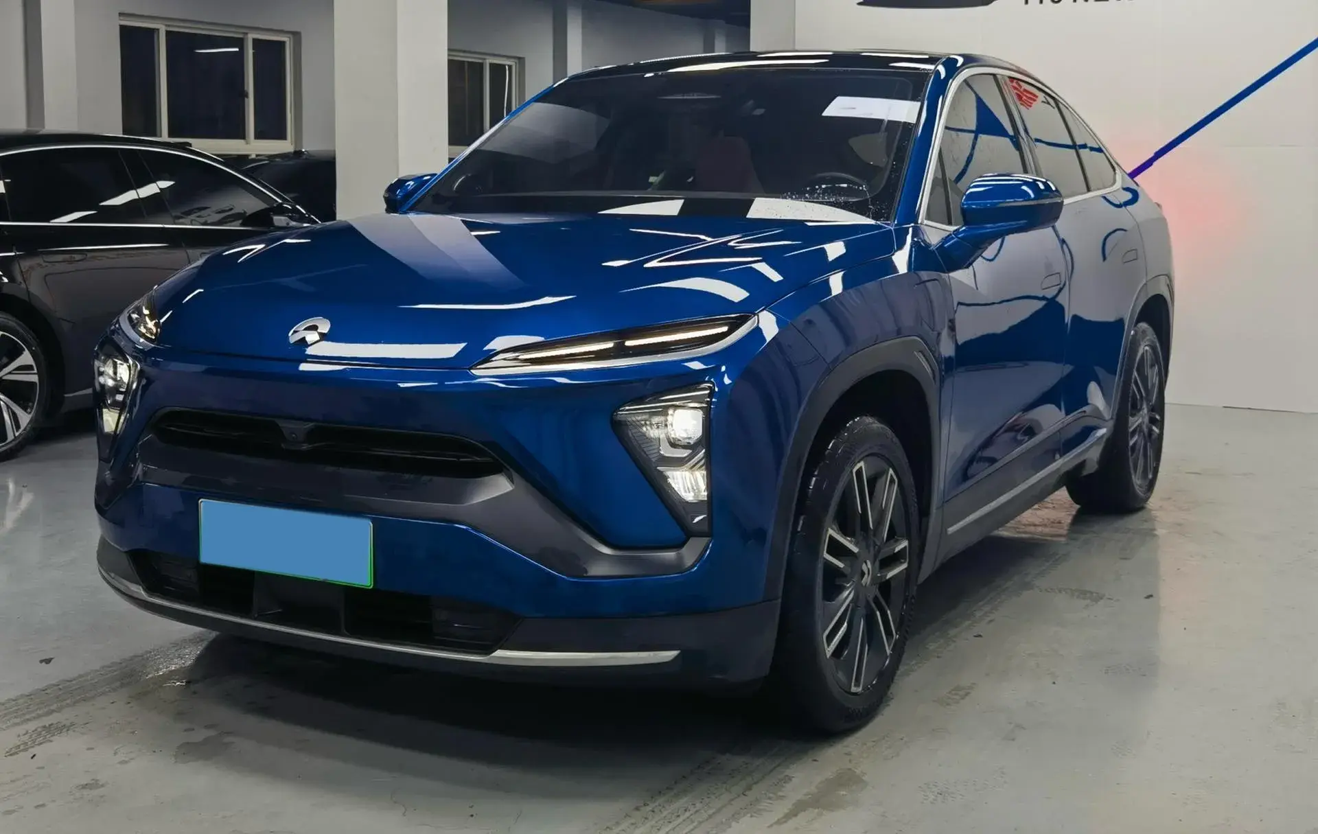 2020 NIO EC6 view 1