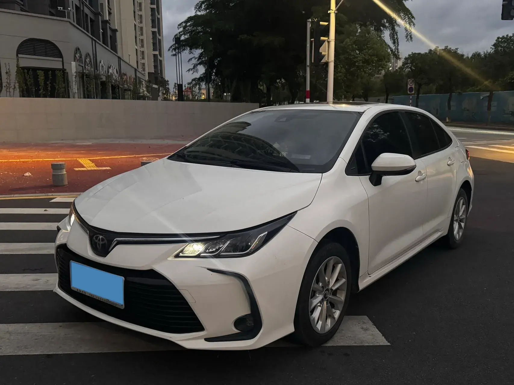 2021 TOYOTA COROLLA view 1