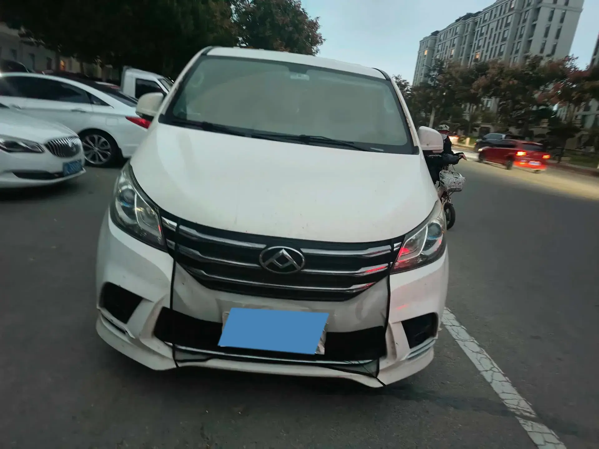 2021 MAXUS G10 thumbnail 2