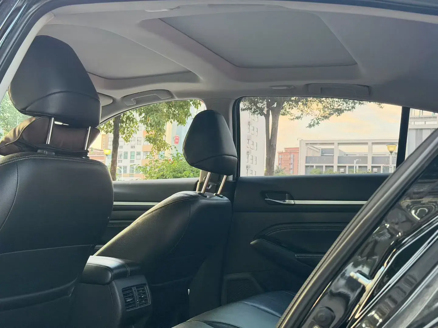 2020 NISSAN TEANA thumbnail 4