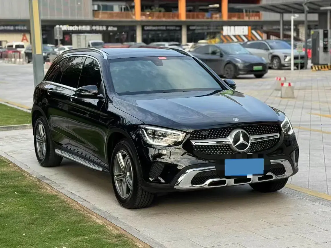 2021 MERCEDES-BENZ GLC thumbnail 3