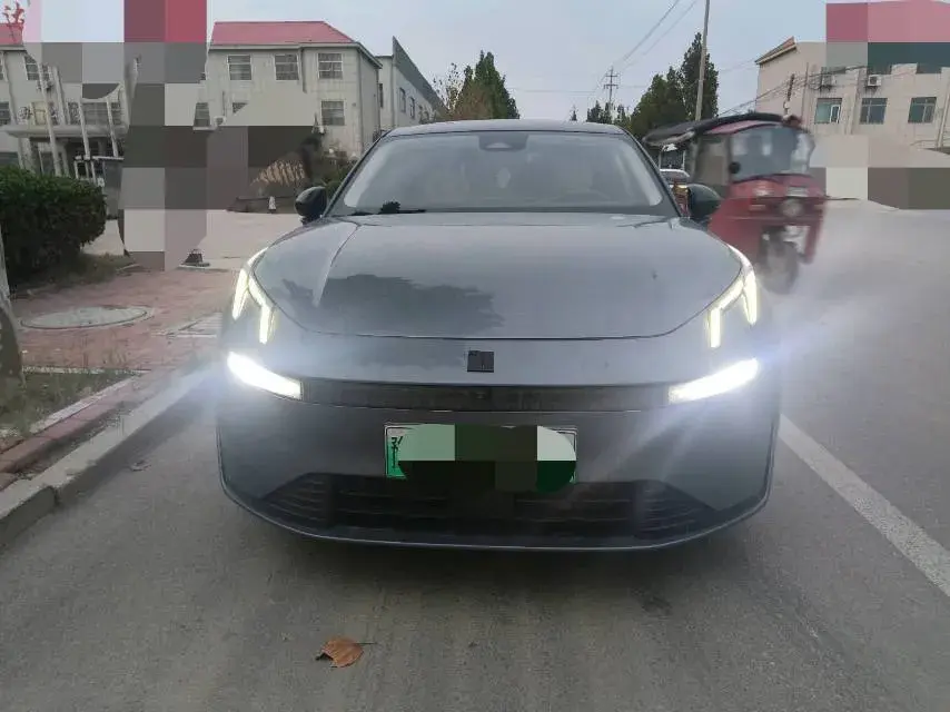 2024 LYNK&CO 07 thumbnail 3