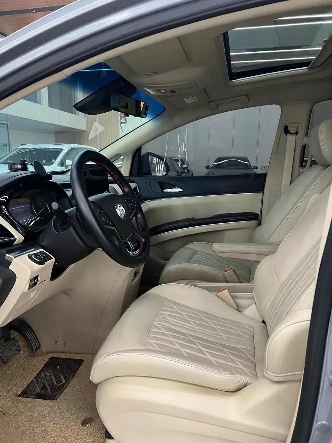 2023 BUICK GL8 thumbnail 3