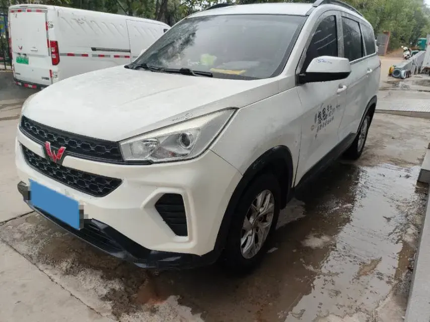 2019 WULING HONGGUANG view 1