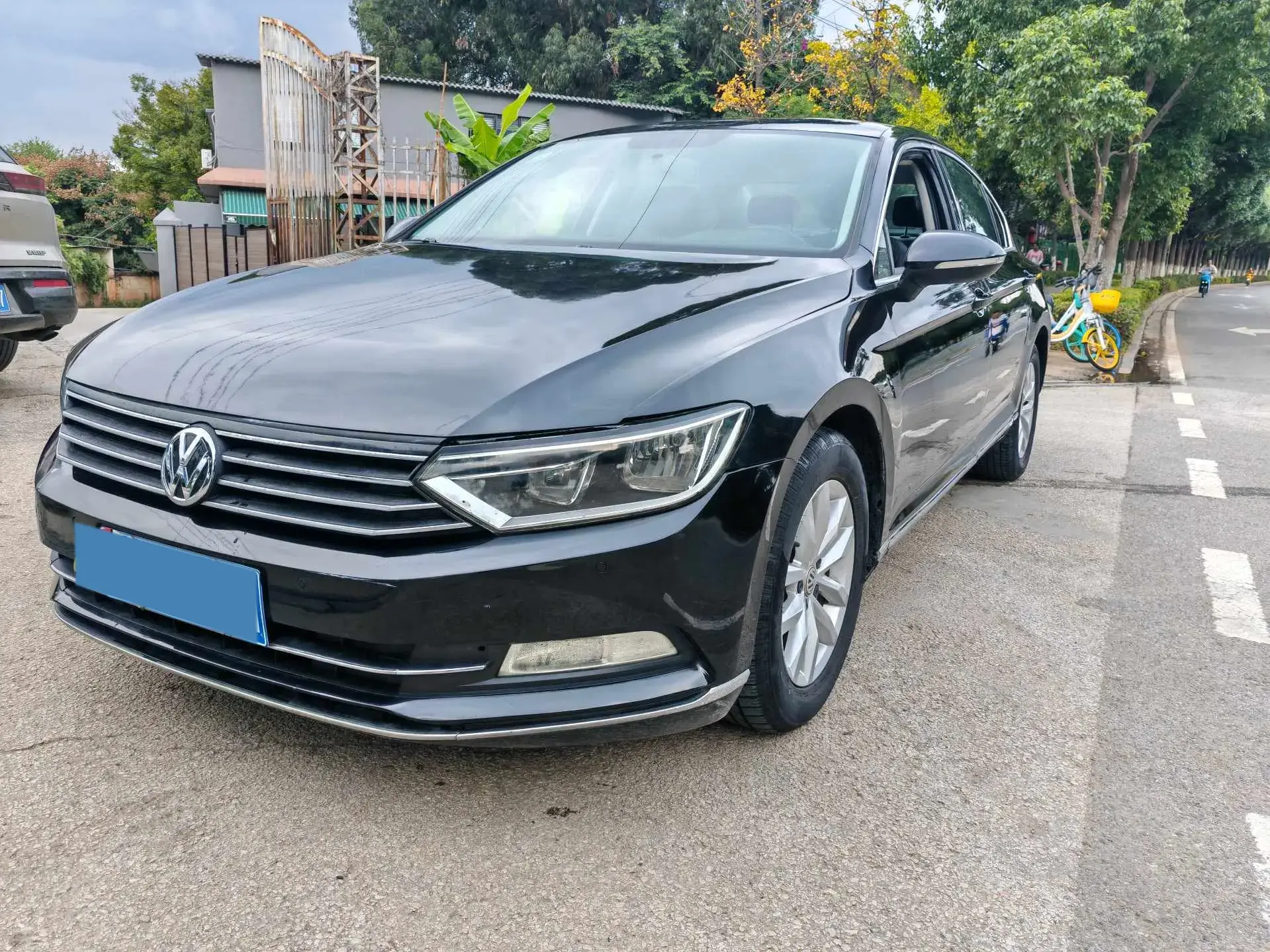 2019 VOLKSWAGEN MAGOTAN view 1