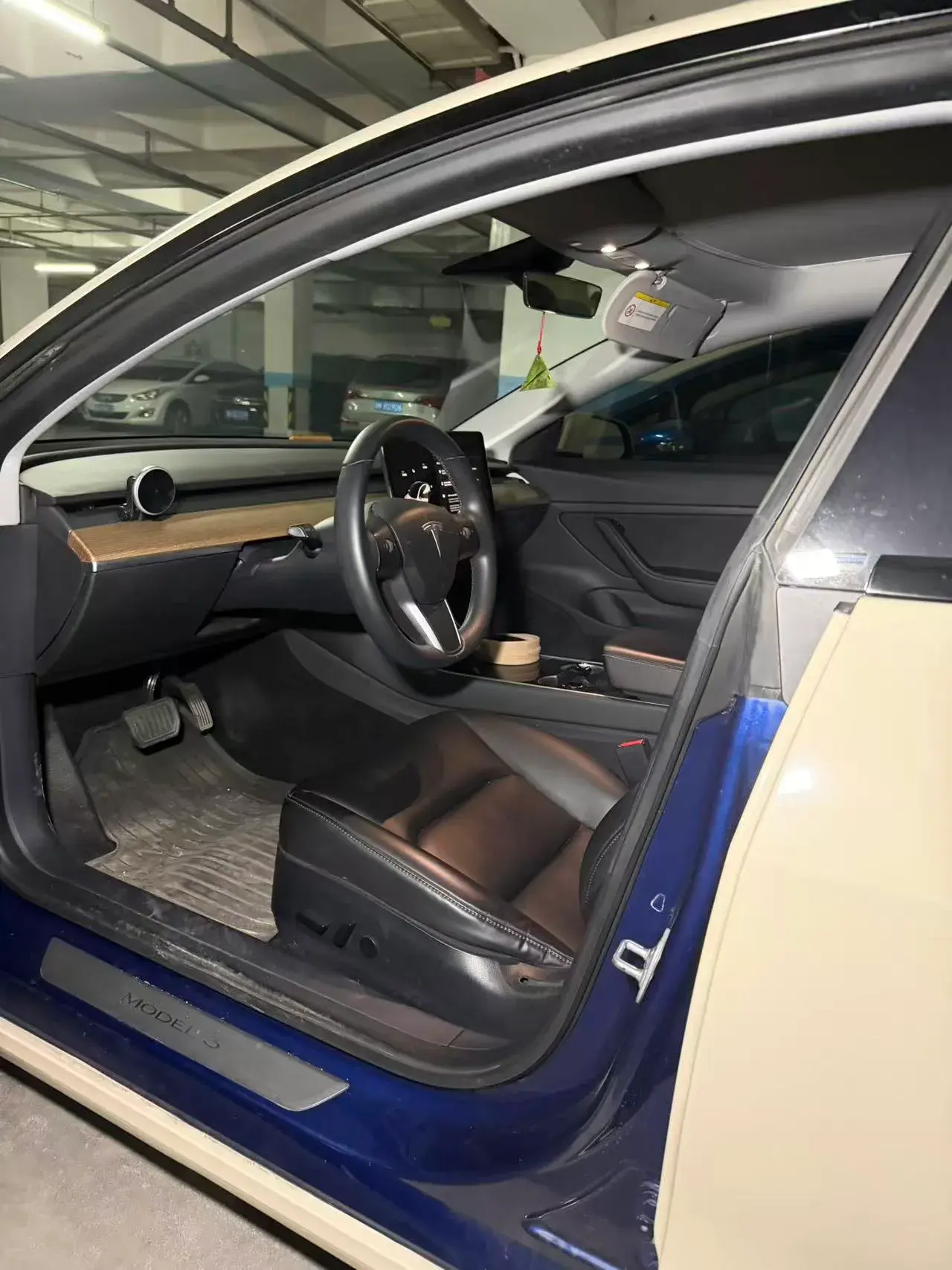 2019 TESLA MODEL thumbnail 2