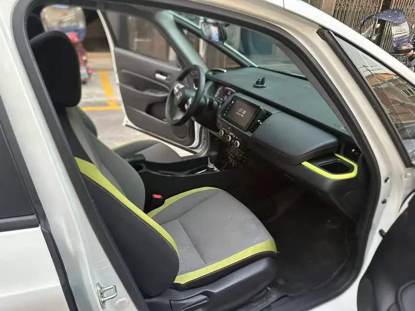 2021 HONDA FIT thumbnail 4