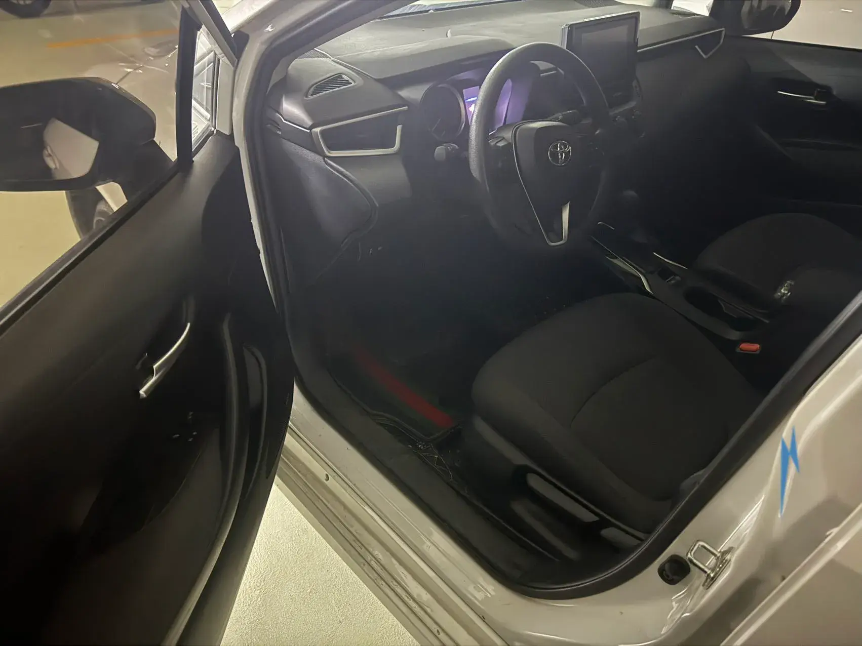 2019 TOYOTA COROLLA thumbnail 2