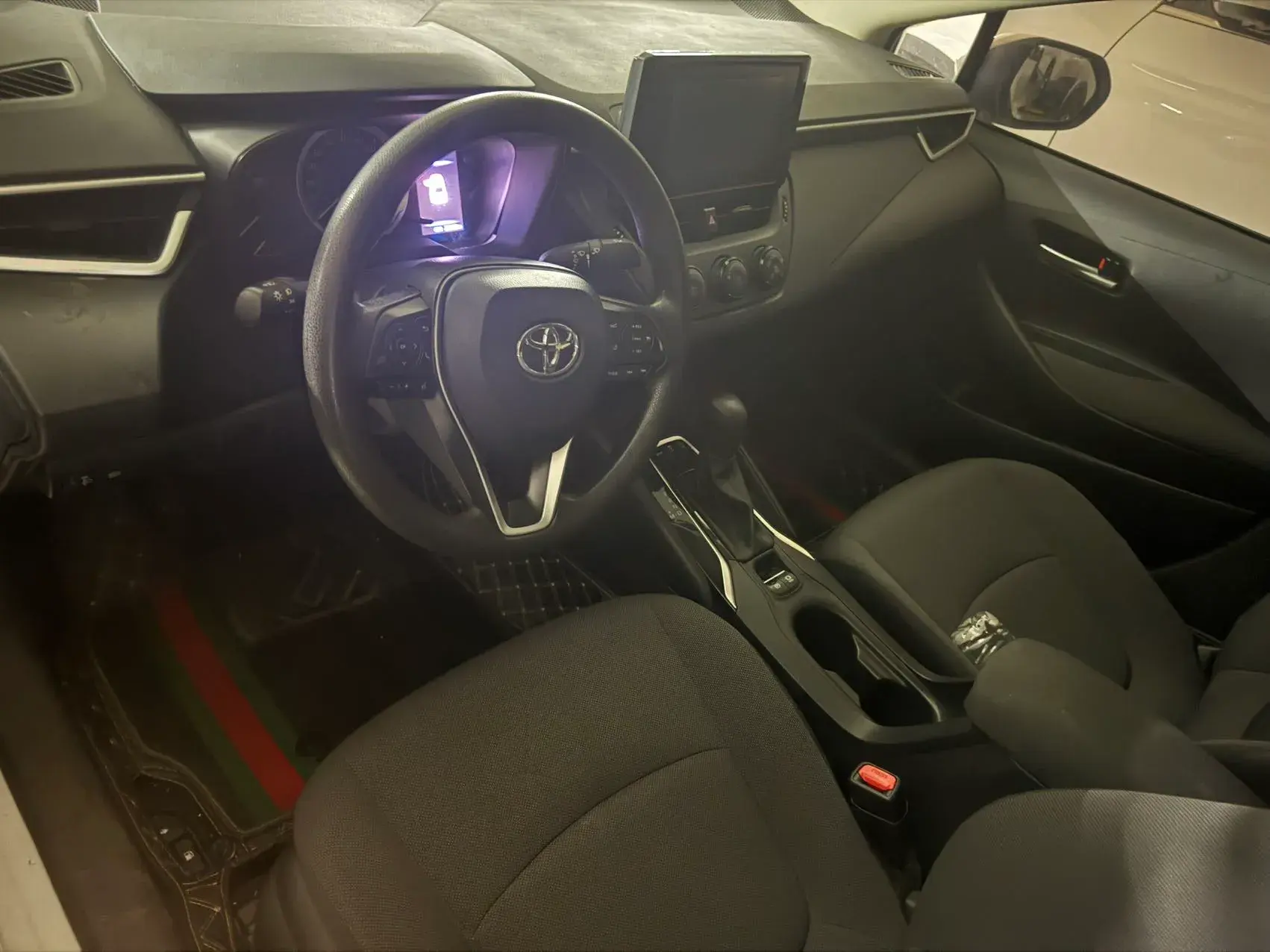 2019 TOYOTA COROLLA thumbnail 3