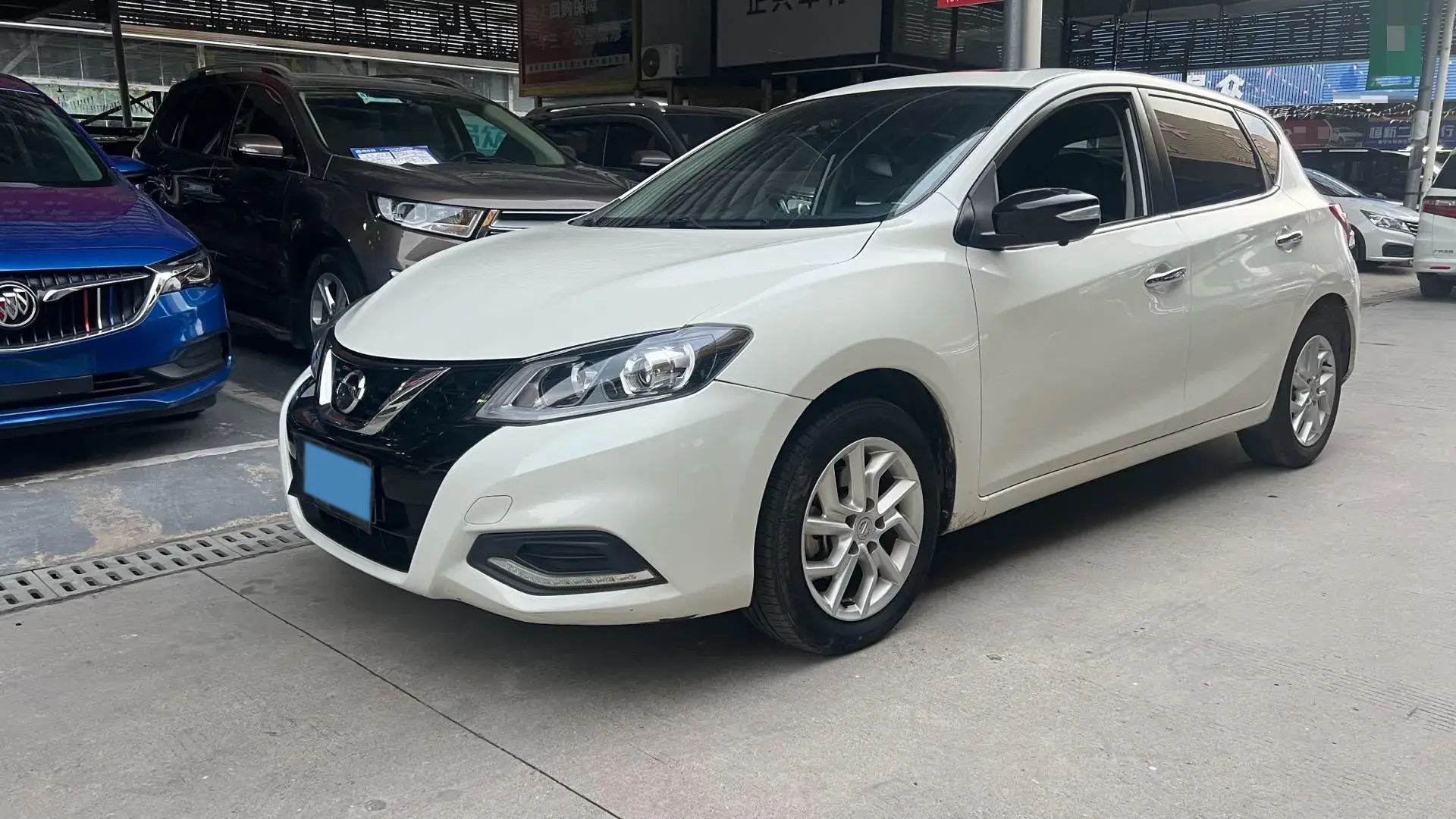 2021 NISSAN TIIDA view 1