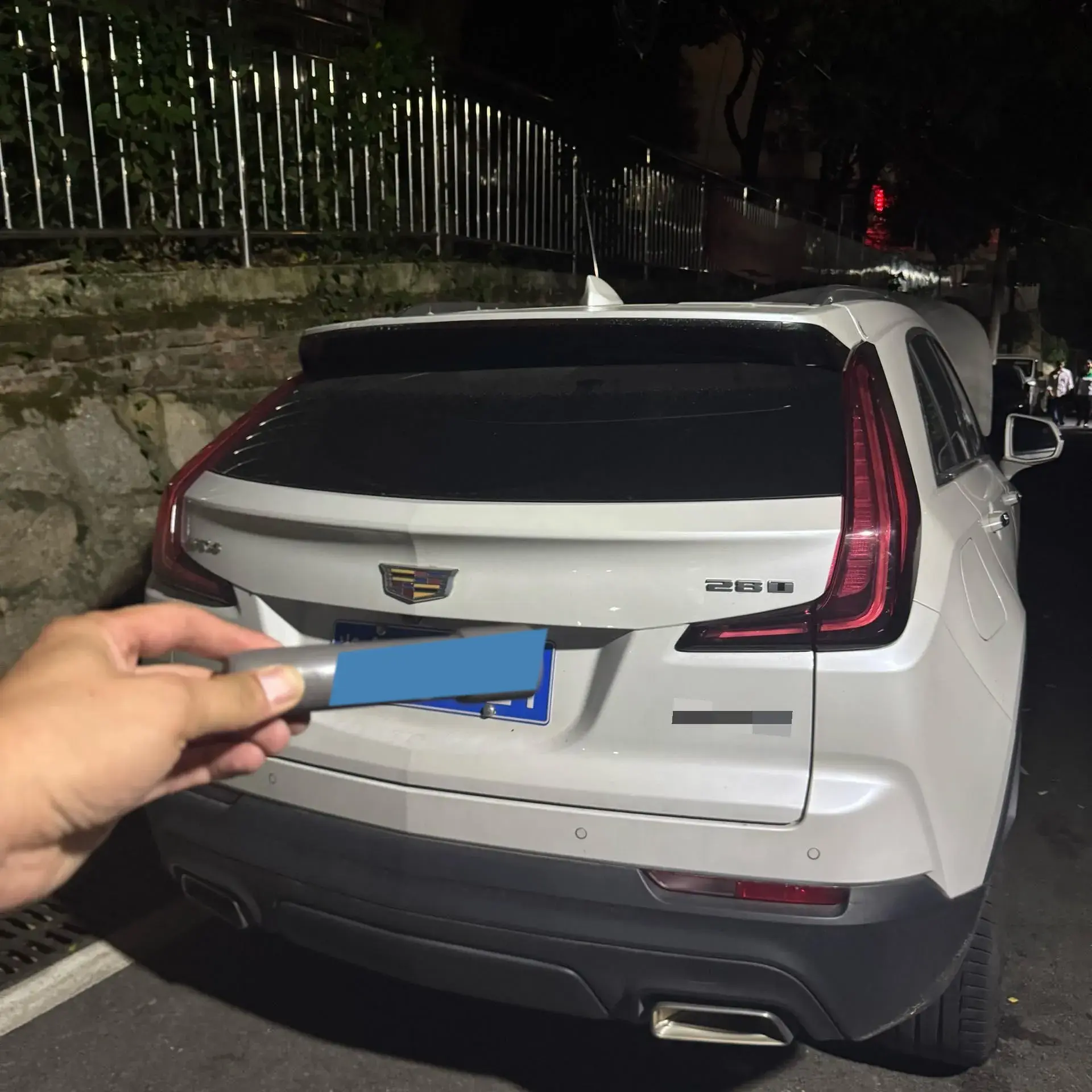 2020 CADILLAC XT4 thumbnail 4