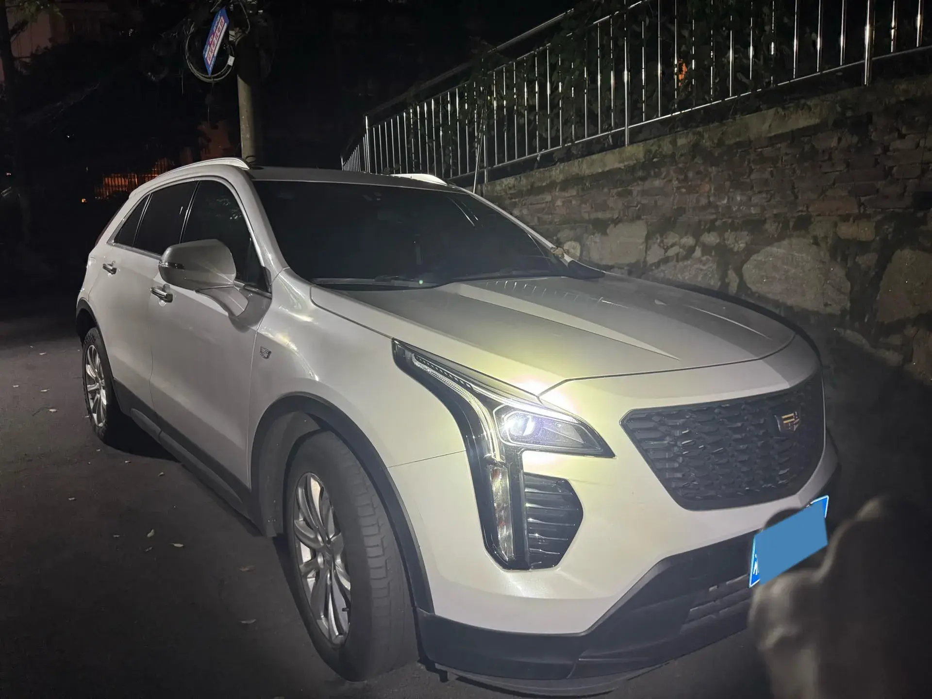 2020 CADILLAC XT4 thumbnail 3