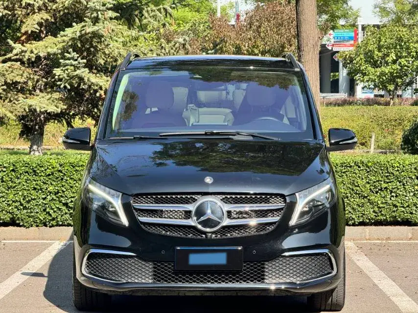 2022 MERCEDES-BENZ V thumbnail 2