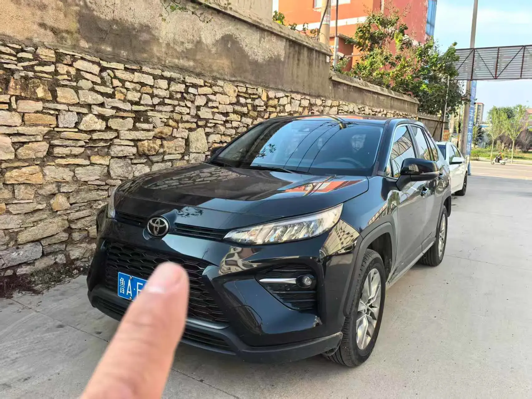 2024 TOYOTA WILDLANDER view 1